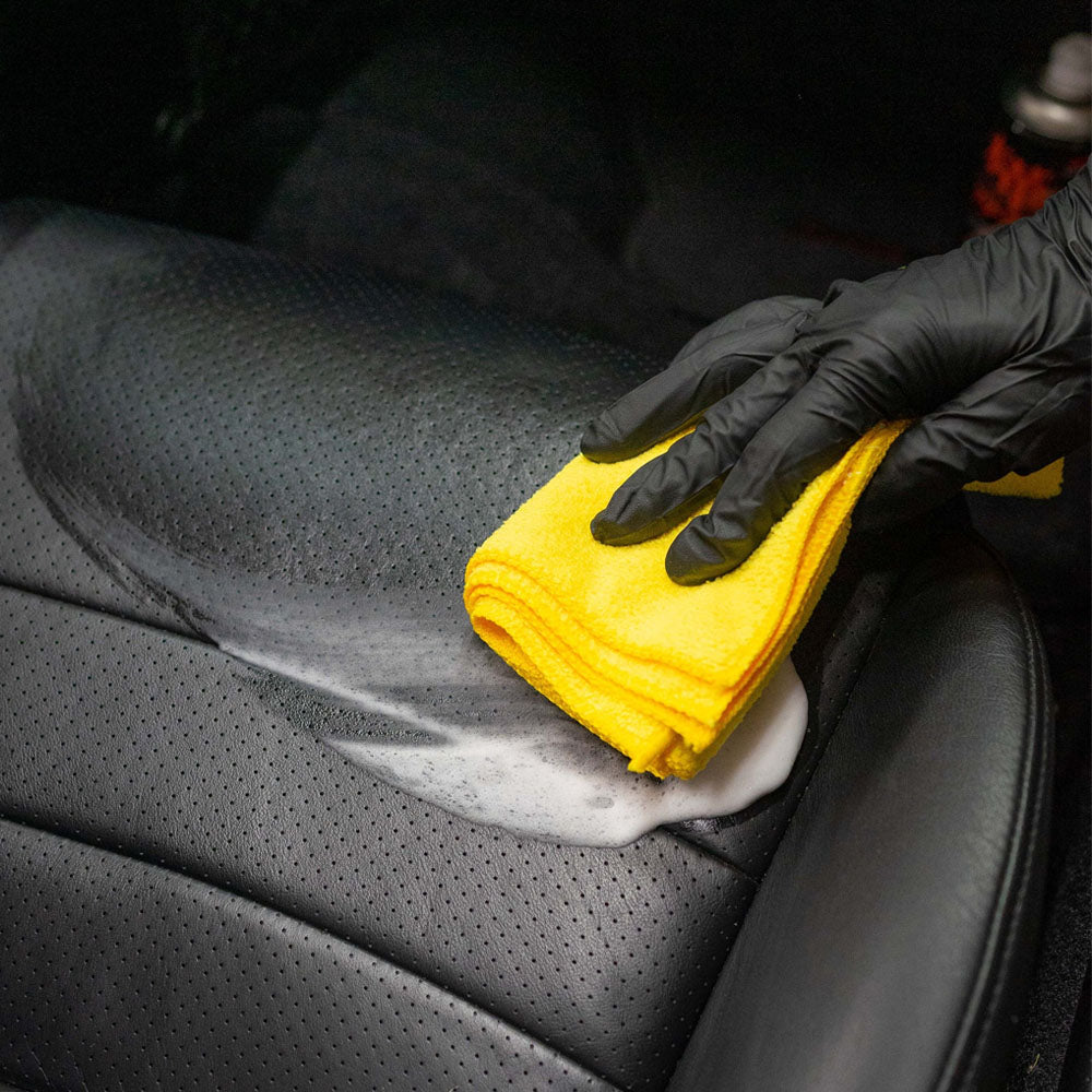 Soft99 Leather Seat Cleaner — packaging detail 2