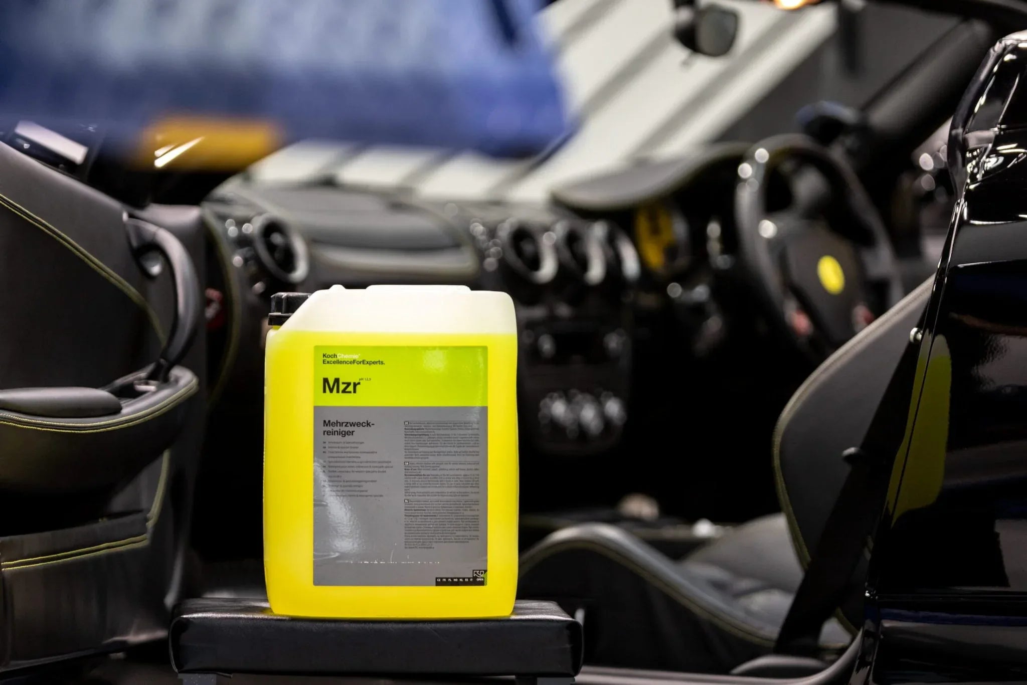 Koch Chemie Mehrzweckreiniger MZR Interior & Special Cleaner 10L - Alpha Details