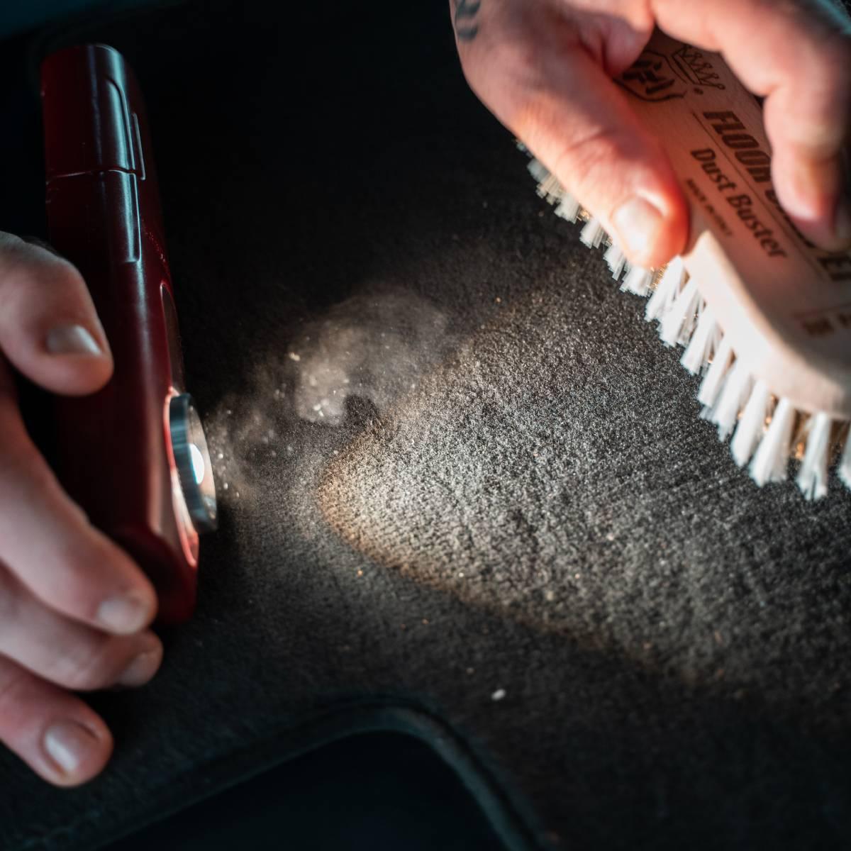 Labocosmetica FLOOR CARPET BRUSH - Alpha Details