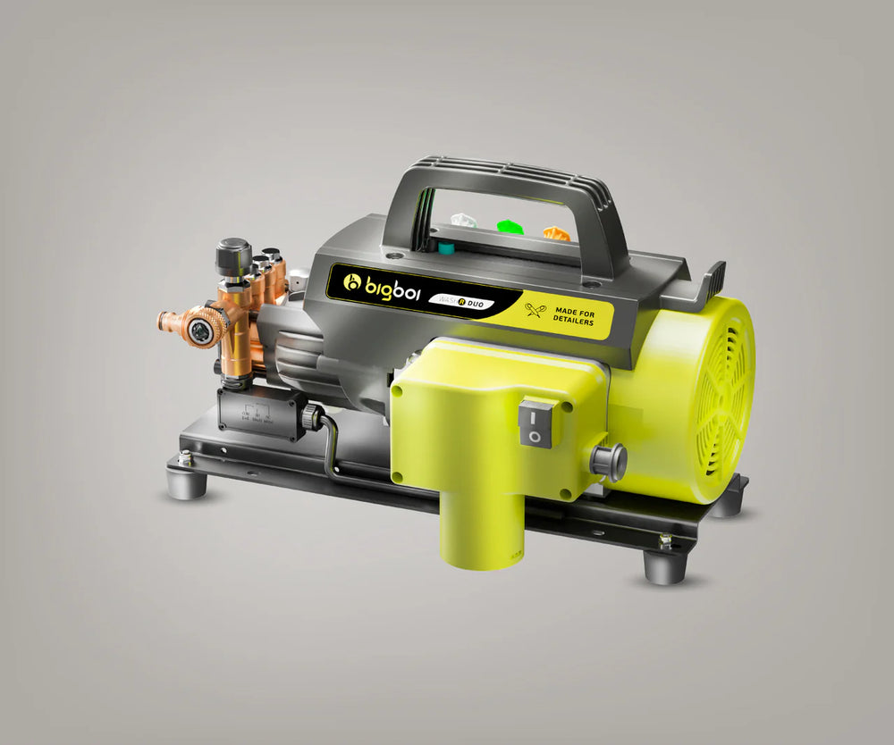 Bigboi WASHR DUO front view showing brass pump assembly pressure gauge and Made for Detailers branding