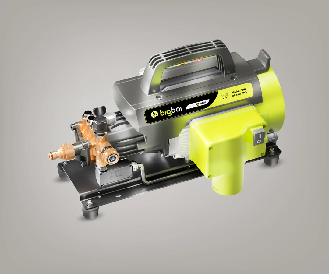 Bigboi WASHR DUO side profile showing compact design brass pump and DUO model badge