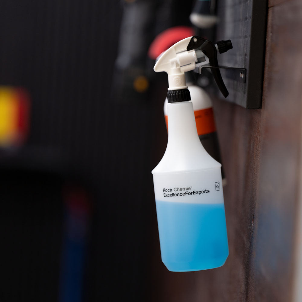 Koch Chemie 1L dilution bottle fitted with trigger spray head - Alpha Details