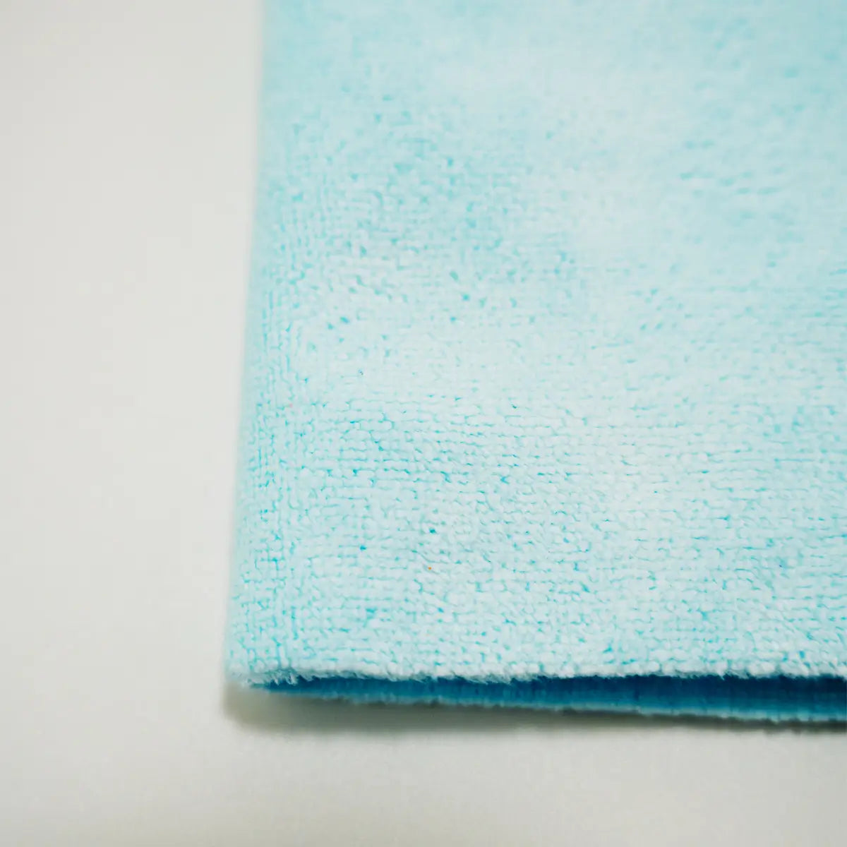 Labocosmetica IDEALE Interior Microfibre Towel - Alpha Details