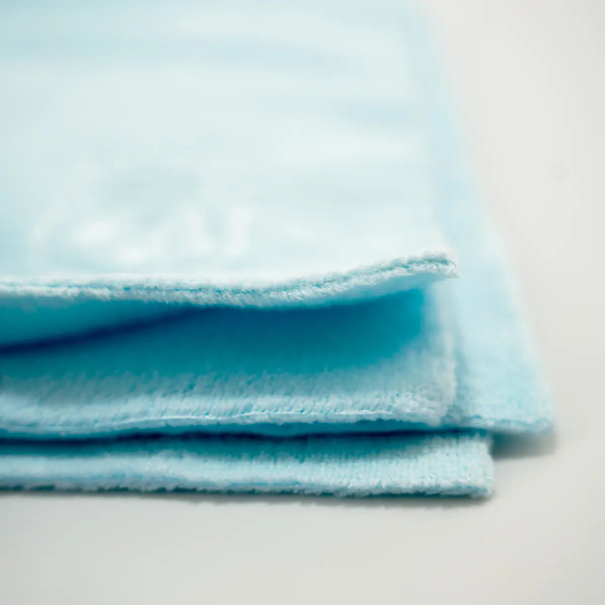 Labocosmetica IDEALE Interior Microfibre Towel - Alpha Details