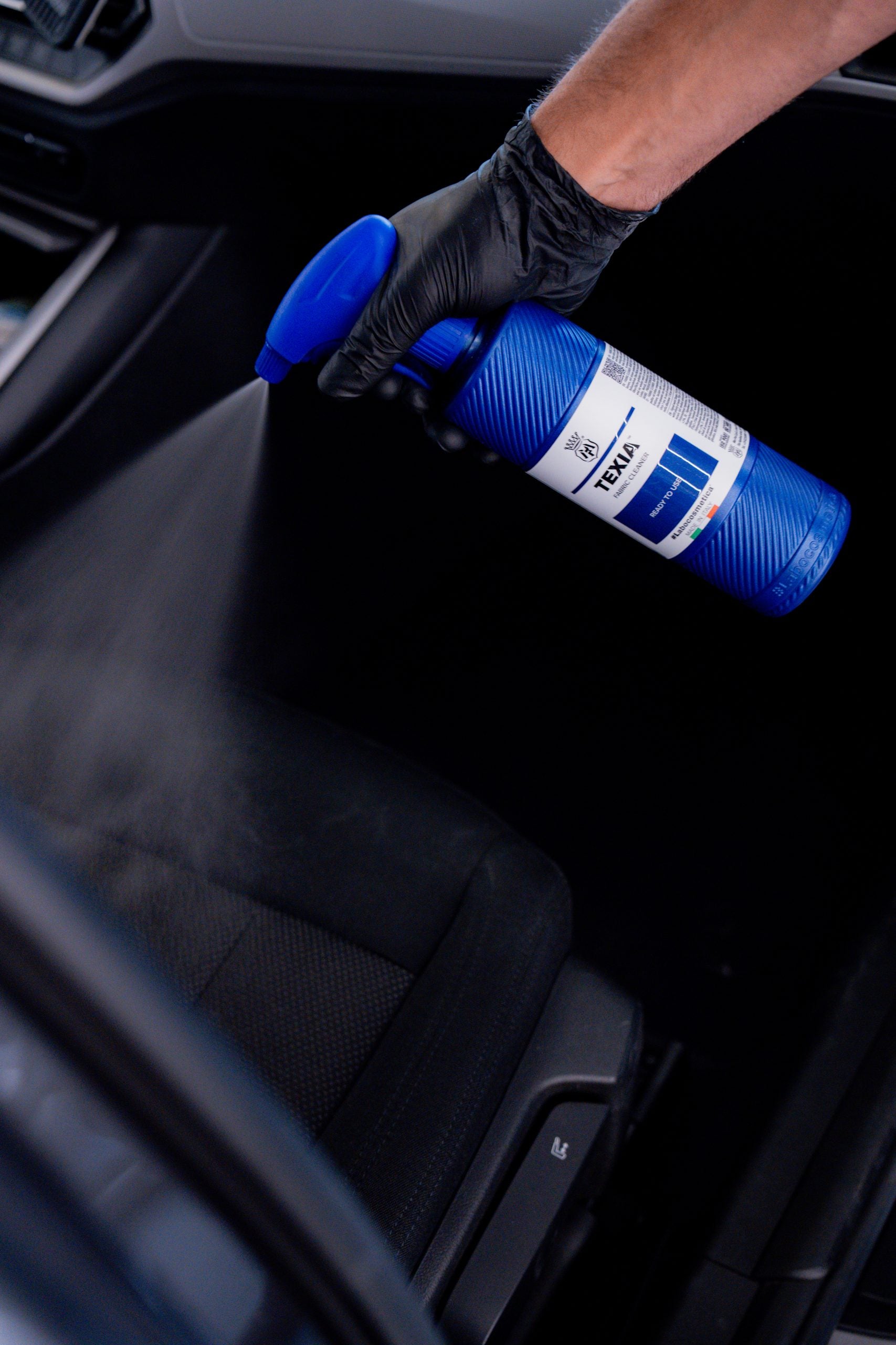 Labocosmetica TEXIA 500ml with the Labocosmetica interior range