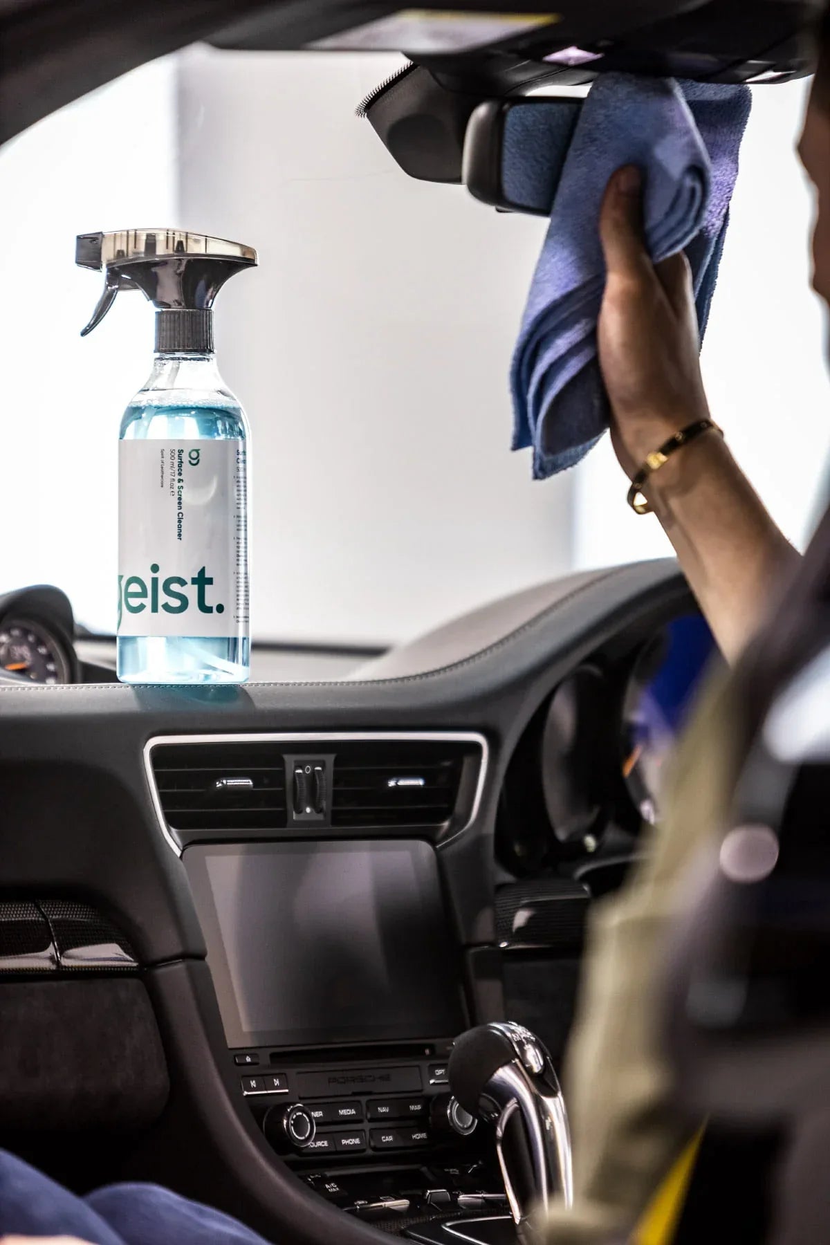 Geist Surface and Screen Cleaner 500ml - Alpha Details